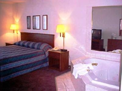 Saratoga Inn & Suites Cannon Falls ห้อง รูปภาพ